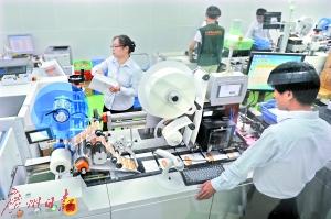 護(hù)照、港澳通行證制作也需要用到風(fēng)淋室
